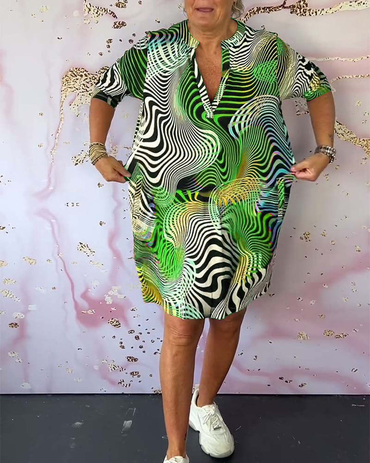 Ria™ | Kleurrijke V-hals jurk